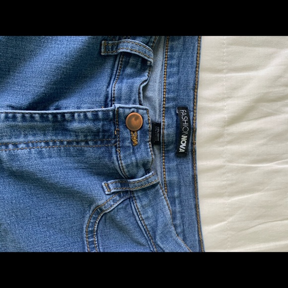 FashionNova Classic High Waist Skinny Jeans Size 7 - Picture 2 of 7